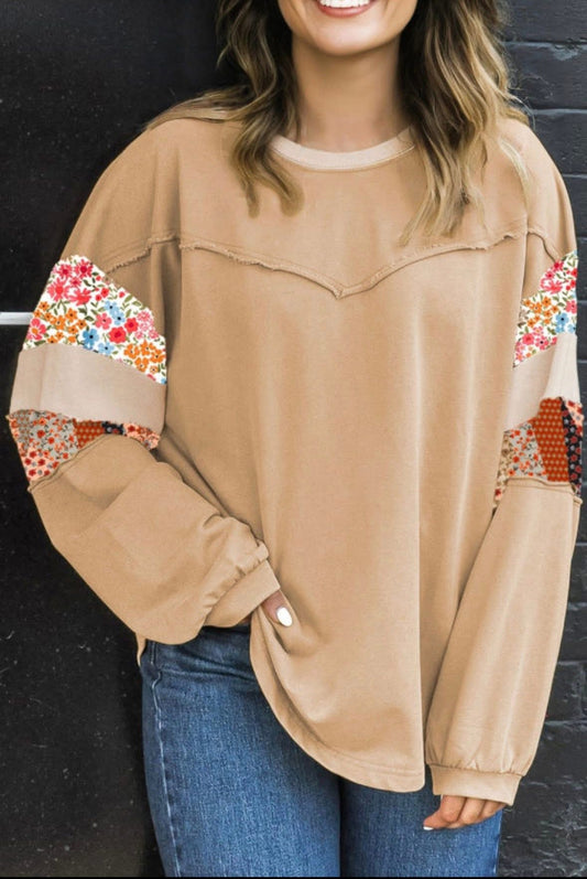 Curvy Floral Sleeve Top