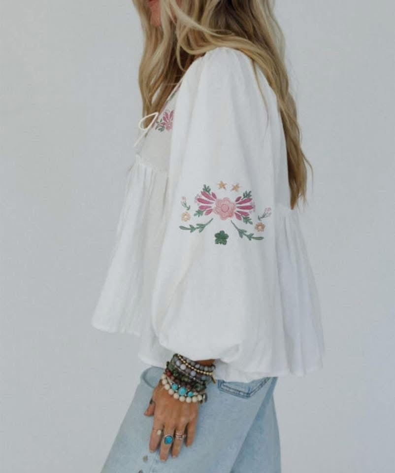 Flower Lace Up